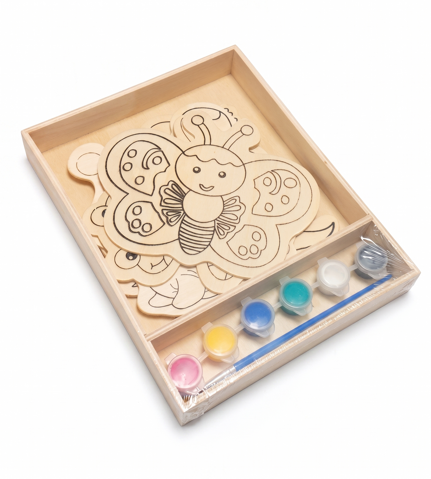 Coloring wood figures