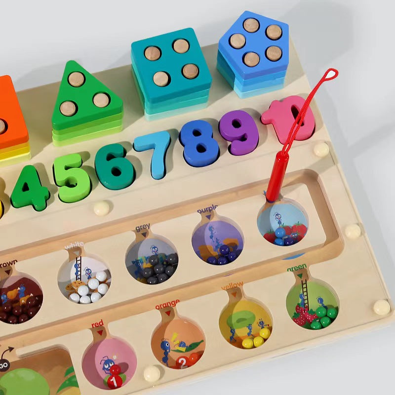 Magnetic maze with shapes