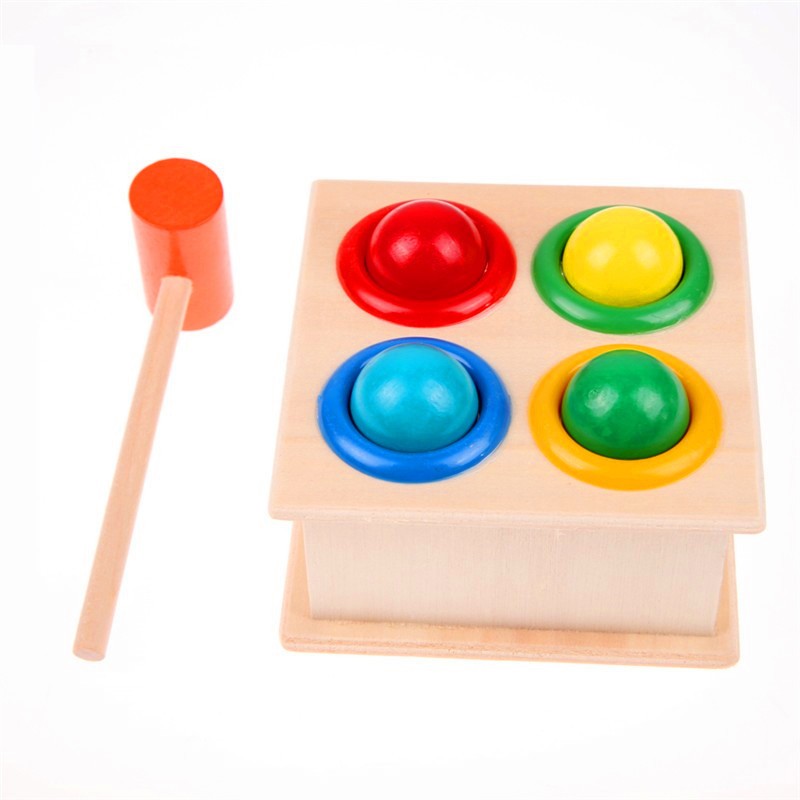 Hamer and 4 balls small wood toy